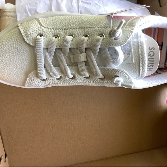 Roxy Sneakers Sneakers Size 7.5 White. Brand New in box. - Picture 3 of 7